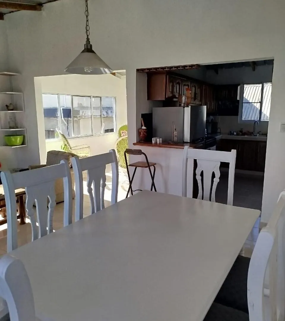 Casa De Dos Habitaciones En Constanza