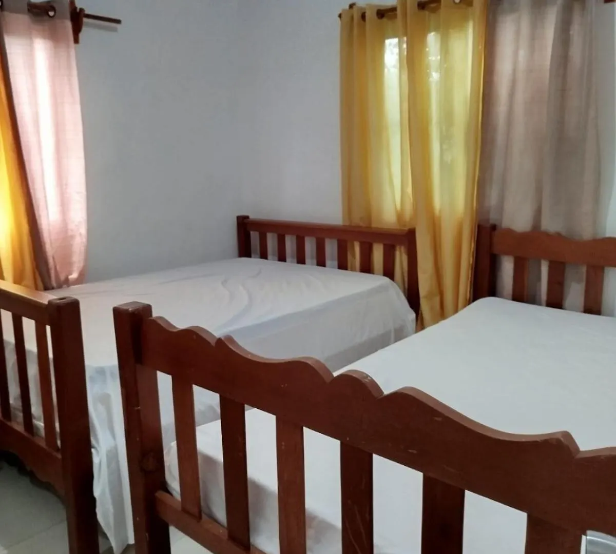 Casa De Dos Habitaciones En Constanza Holiday home